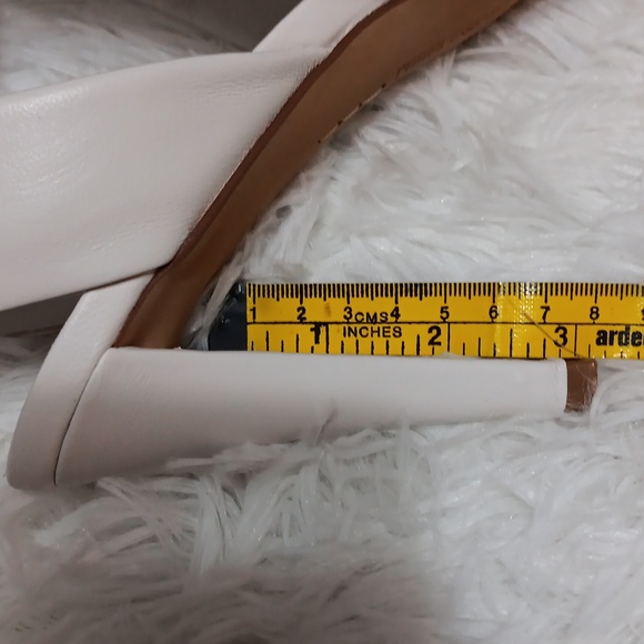 Heels Size 10M by Vince Camuto - Picture 15 of 16